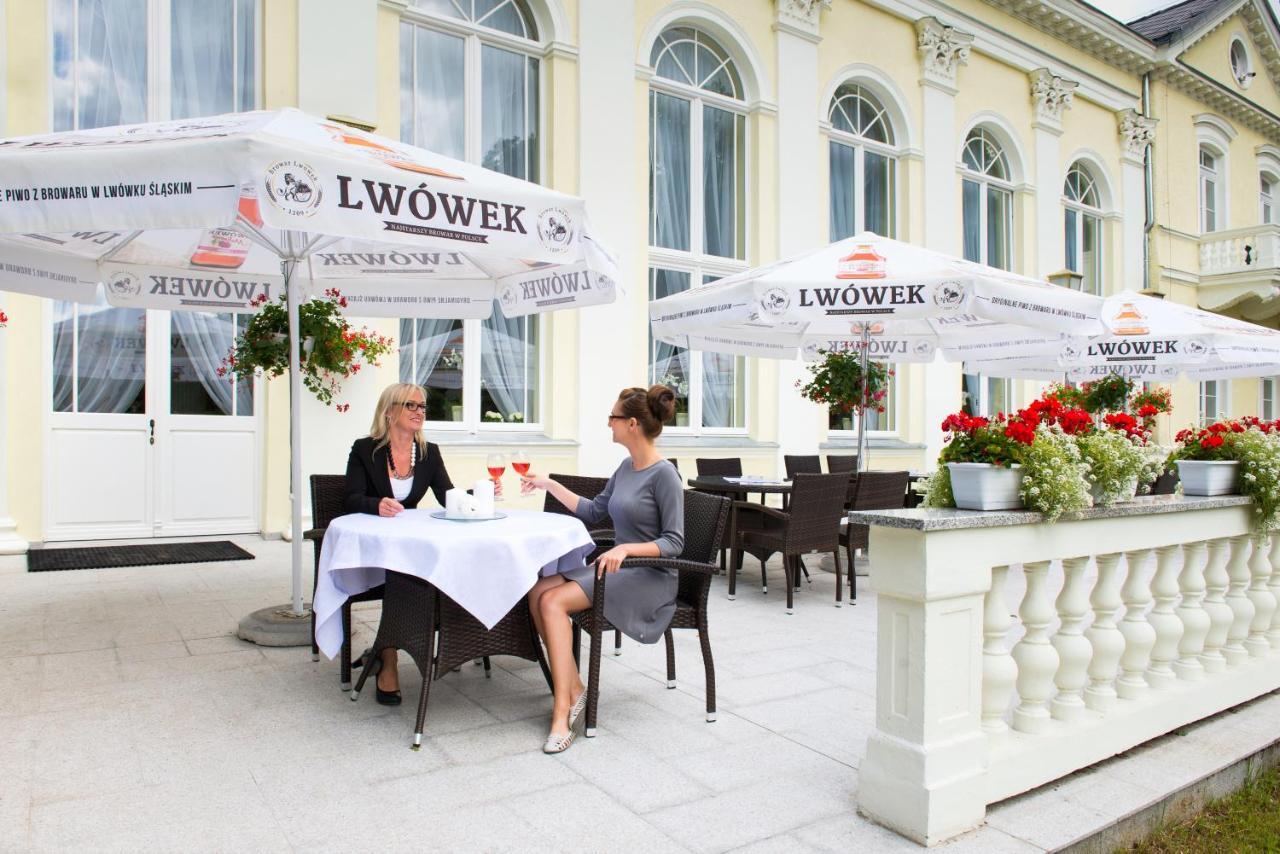 Edward Aparthotel Jelenia Gora Exterior photo