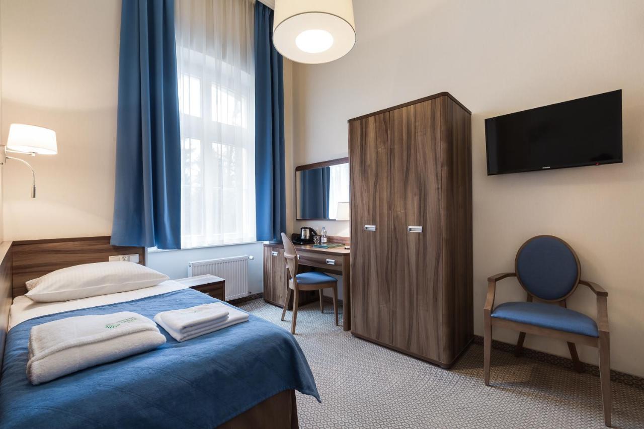 Edward Aparthotel Jelenia Gora Exterior photo
