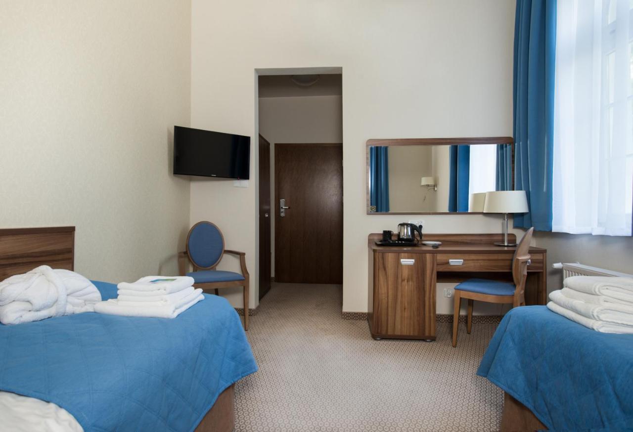 Edward Aparthotel Jelenia Gora Exterior photo