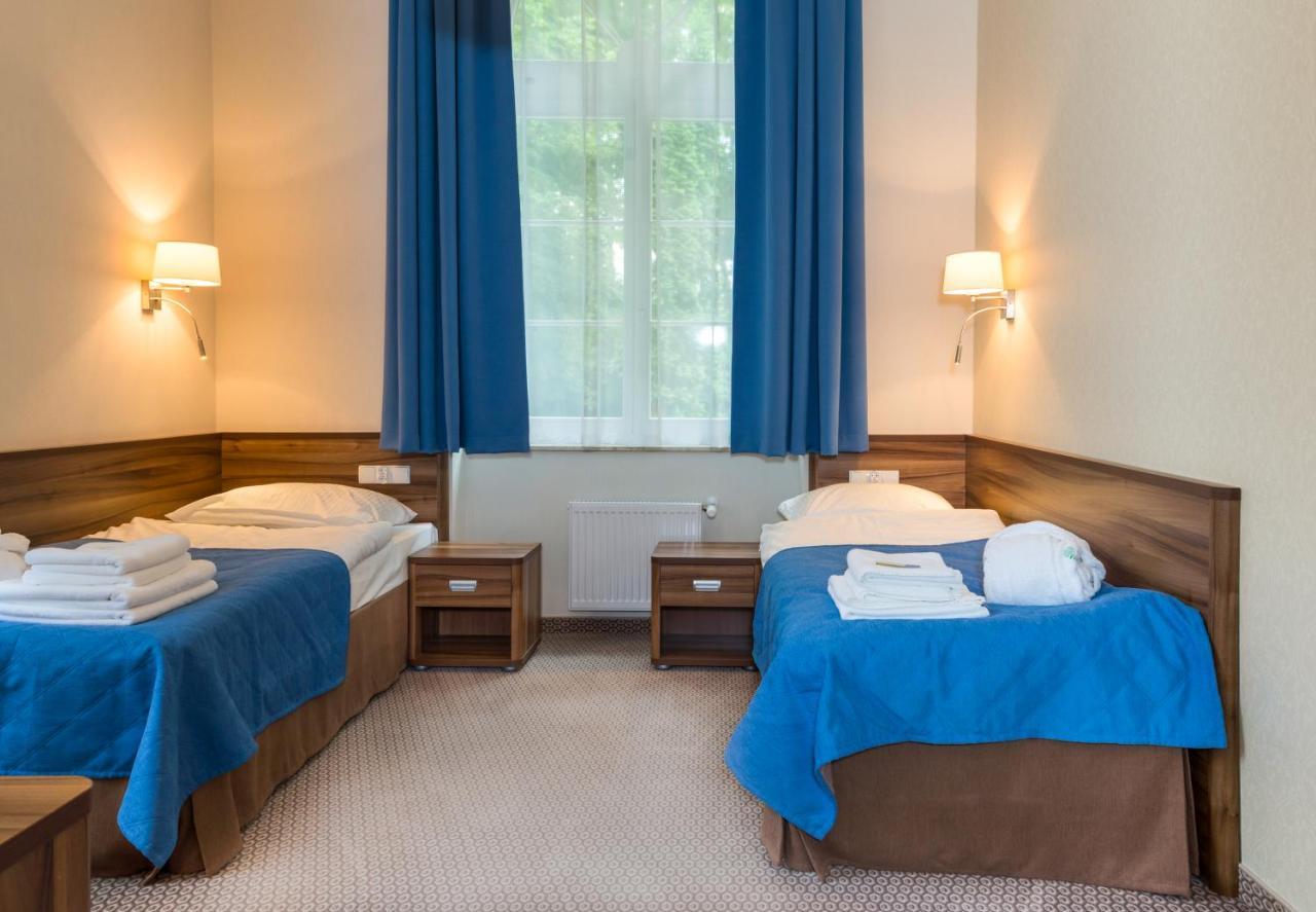 Edward Aparthotel Jelenia Gora Exterior photo